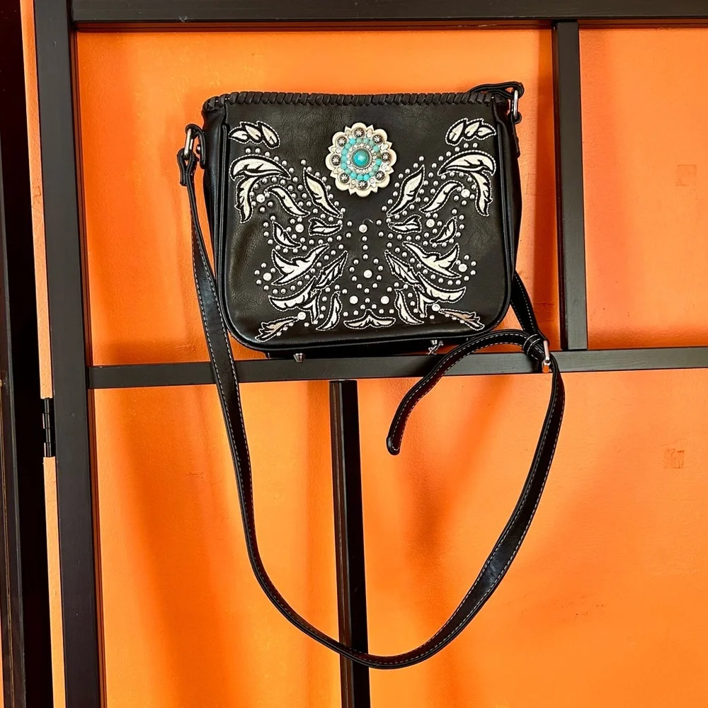 Western Embellished Crossbody Bag - Picture 2 of 9